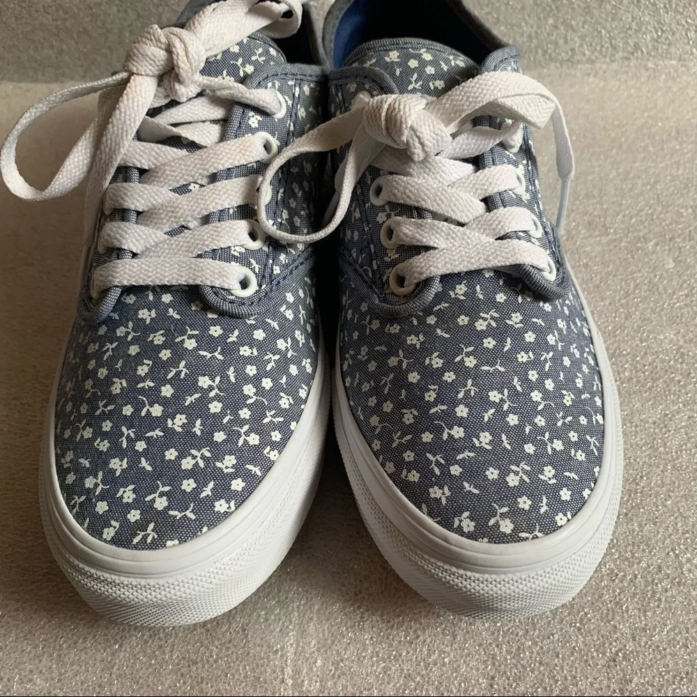 Vans Blue and white Flower Lace-up Shoes Size  7.5 - Picture 8 of 10